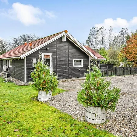 3 Bedroom Amazing In Holiday home Oksbol (Syddanmark)
